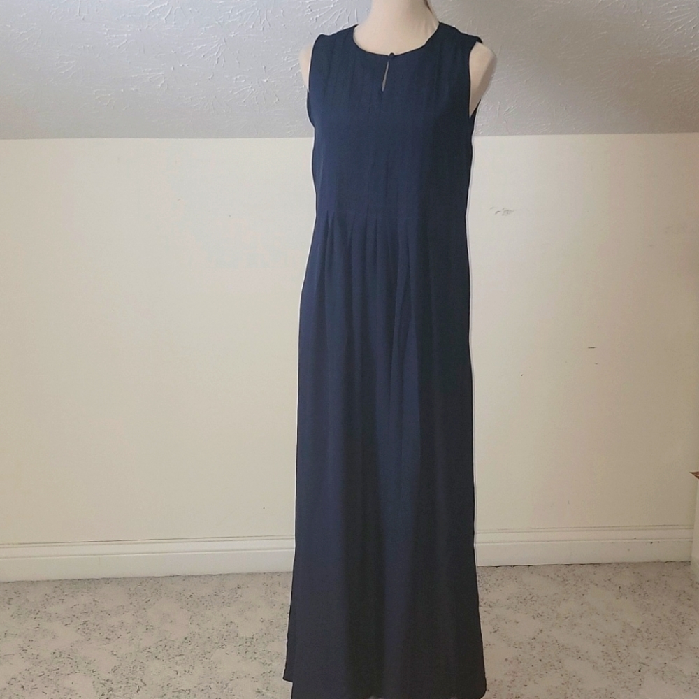 Asks Maternity Dress in Size 12